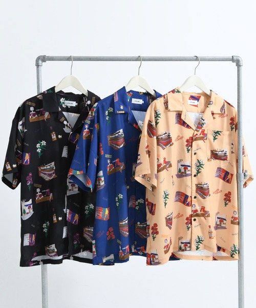 ATELANE(アテレーン)の「【ATLANE/アテレーン】スナック総柄S/Sオープンシャツ(シャツ/ブラウス・メンズ・イエロー/ブラック/ブルー・M/XL/L)」の4枚目の写真