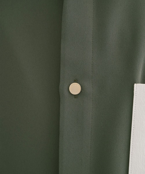 CULLNI（クルニ）の「【CULLNI】別注 Leather Pocket L/S Shirts（シャツ/ブラウス・メンズ・カーキ・2/1）」の5枚目の写真