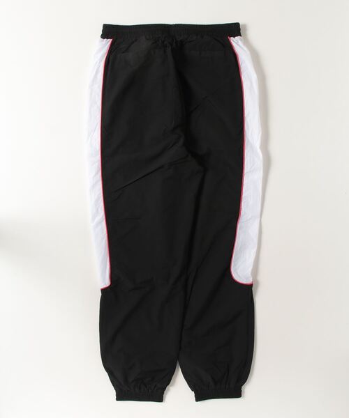 FILA(フィラ)の「FILA LINE TRACK PANTS NYLON フィラ ナイロン トラックパンツ(その他パンツ・レディース・ブラック/ブルー/ライトグリーン・XL/L/M)」の4枚目の写真