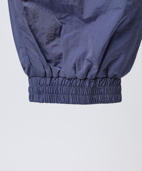 FILA(フィラ)の「FILA LINE TRACK PANTS NYLON フィラ ナイロン トラックパンツ(その他パンツ・レディース・ブラック/ブルー/ライトグリーン・XL/L/M)」の12枚目の写真