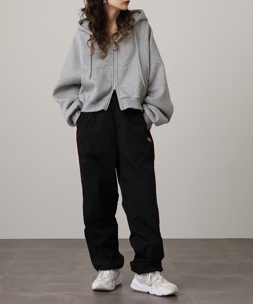 FILA(フィラ)の「FILA LINE TRACK PANTS NYLON フィラ ナイロン トラックパンツ(その他パンツ・レディース・ブラック/ブルー/ライトグリーン・XL/L/M)」の21枚目の写真