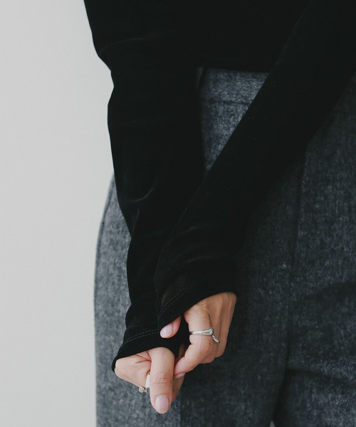 AJUGA.（アジュガ）の「ベロアロングスリーブカットソー（Tシャツ/カットソー・レディース・ブラック/ホワイト/ブラウン・FREE）」の13枚目の写真