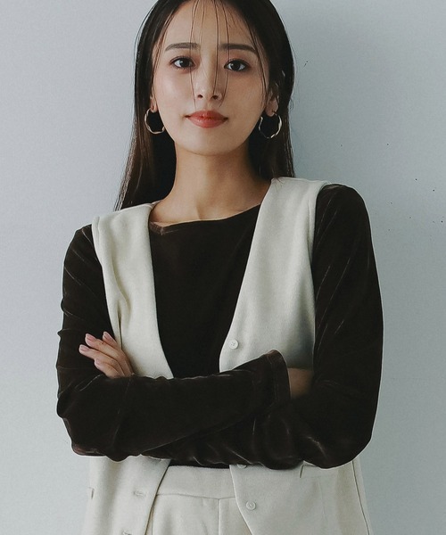 AJUGA.（アジュガ）の「ベロアロングスリーブカットソー（Tシャツ/カットソー・レディース・ブラック/ホワイト/ブラウン・FREE）」の15枚目の写真