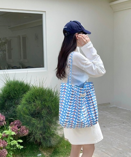 Ritzy（リッツィー）の「2way  韓国風肩がけバッグ A4対応 通勤通学  トートバッグ（飾り物無し）（トートバッグ・レディース・ブルー/レッド/パープル/イエロー・FREE）」の21枚目の写真