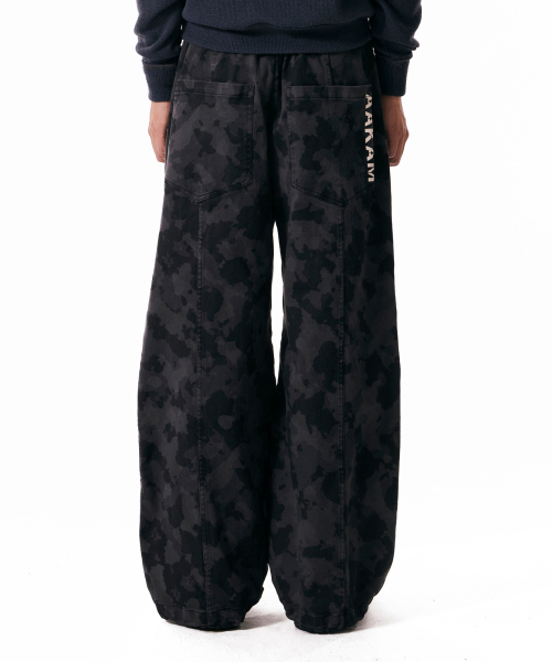セール】Knee Pin-tuck Camouflage Twill Pants (Black)（その他パンツ