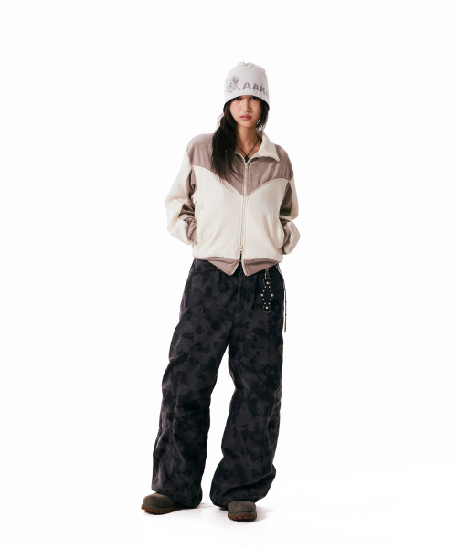 AAKAM（アーカム）の「Knee Pin-tuck Camouflage Twill Pants (Black)（その他パンツ・レディース・その他・0/1/2）」の9枚目の写真