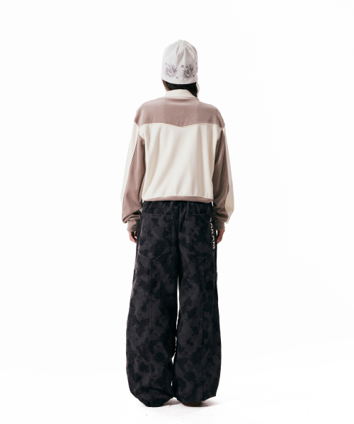 AAKAM（アーカム）の「Knee Pin-tuck Camouflage Twill Pants (Black)（その他パンツ・レディース・その他・0/1/2）」の10枚目の写真