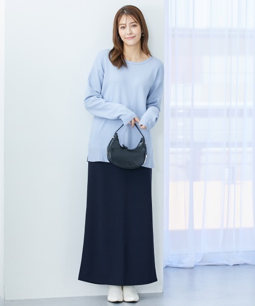 slattgir（スラットジール）の「高身長　洗えるクルーネックオーバーサイズニット【毛玉になりにくいふんわりもちもち素材】（トールサイズ）（ニット/セーター・レディース・ブラック/ライトブルー/モカ・TLL/TL/TM/T5L/T4L/T3L）」の4枚目の写真