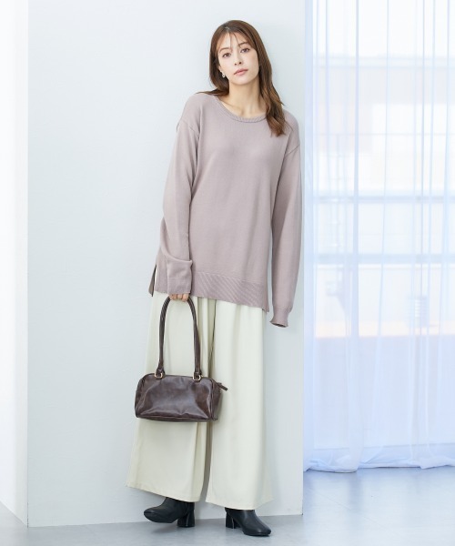slattgir（スラットジール）の「高身長　洗えるクルーネックオーバーサイズニット【毛玉になりにくいふんわりもちもち素材】（トールサイズ）（ニット/セーター・レディース・ブラック/ライトブルー/モカ・TLL/TL/TM/T5L/T4L/T3L）」の9枚目の写真