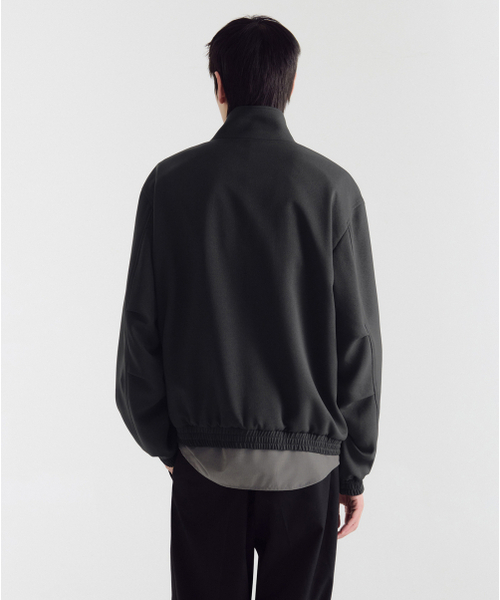 MUSINSA STANDARD（ムシンサスタンダード）の「クレープハイネックブルゾンジャケット [ダークグレー]（ブルゾン・メンズ・その他・MEDIUM/LARGE/X-LARGE/XX-LARGE）」の3枚目の写真