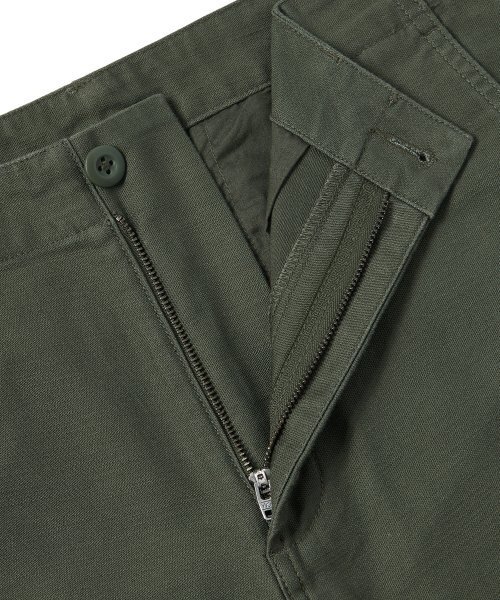 MUSINSA STANDARD（ムシンサスタンダード）の「ホワイトサテンオフィサーパンツ[カーキ]（その他パンツ・メンズ・その他・40/31/33/26/27/28/29/38/42/36/34/32/30）」の10枚目の写真