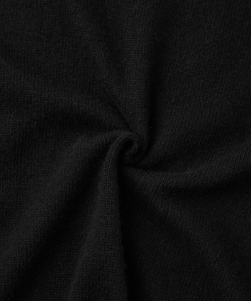 OUTSTANDING(アウトスタンディング)の「RED CROSS MOCK NECK KNIT_BLACK(ニット/セーター・メンズ・その他・MEDIUM/LARGE)」の5枚目の写真