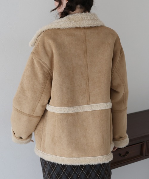 BLUEEAST（ブルーイースト）の「リバーシブルボアムートンコート（ムートンコート・レディース・キャメル/ベージュ・MEDIUM）」の6枚目の写真