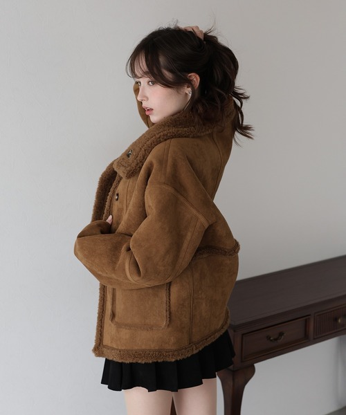 BLUEEAST（ブルーイースト）の「リバーシブルボアムートンコート（ムートンコート・レディース・キャメル/ベージュ・MEDIUM）」の13枚目の写真