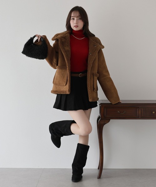 BLUEEAST（ブルーイースト）の「リバーシブルボアムートンコート（ムートンコート・レディース・キャメル/ベージュ・MEDIUM）」の17枚目の写真