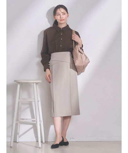 TONAL(トーナル)の「クロスパールタイトスカート(スカート・レディース・ベージュ/ネイビー/ブラウン・SMALL/MEDIUM)」の6枚目の写真