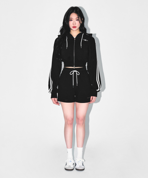 BORN TO WIN（ボーントゥウィン）の「W CHROME B TRACK LINE SHORTS [BLACK]（その他パンツ・レディース・その他・1/2）」の9枚目の写真