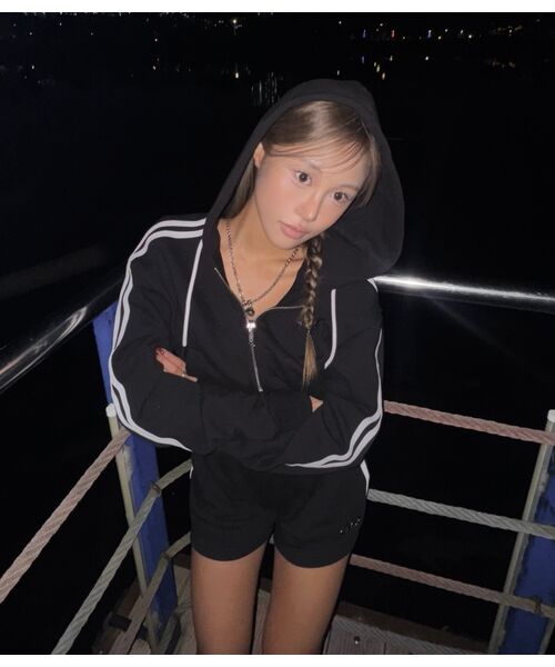 BORN TO WIN（ボーントゥウィン）の「W CHROME B TRACK LINE SHORTS [BLACK]（その他パンツ・レディース・その他・1/2）」の6枚目の写真