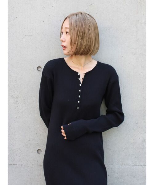 Ungrid（アングリッド）の「ヘンリーネックニットワンピース（ワンピース・レディース・ブラック/オレンジ/ライトグレー・FREE）」の7枚目の写真