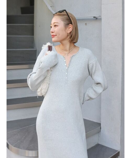 Ungrid（アングリッド）の「ヘンリーネックニットワンピース（ワンピース・レディース・ブラック/オレンジ/ライトグレー・FREE）」の18枚目の写真