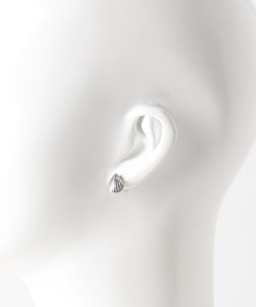 URBAN RESEARCH Sonny Label（アーバンリサーチサニーレーベル）の「ステンレスシェルモチーフピアス（ピアス（両耳用）・レディース・ゴールド/シルバー・ONE）」の4枚目の写真