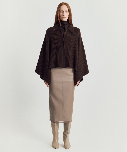 MAYVERU（メイバーユー）の「Roddie Cape Knit jacket _ Brown（ニット/セーター・レディース・その他・FREE）」の3枚目の写真