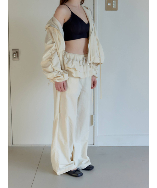 MOIFAIRE(モイフェア)の「FRILL LAYERED PANTS / CREAM(その他パンツ・レディース・アイボリー・FREE)」の2枚目の写真