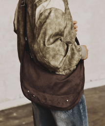 MILK WAVE（ミルクウェーブ）の「スエードピアスホーボクロスバッグ[ブラウン]（メッセンジャーバッグ）」