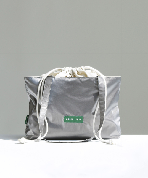 GREEN STUFF（グリーンスタッフ）の「boat string bag 66 metallic nylon - titanium silver M（エコバッグ/サブバッグ・レディース・その他・FREE）」の8枚目の写真