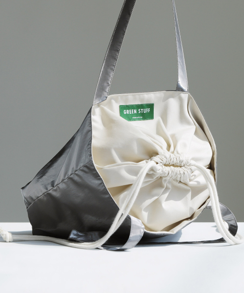 GREEN STUFF（グリーンスタッフ）の「boat string bag 66 metallic nylon - titanium silver M（エコバッグ/サブバッグ・レディース・その他・FREE）」の9枚目の写真