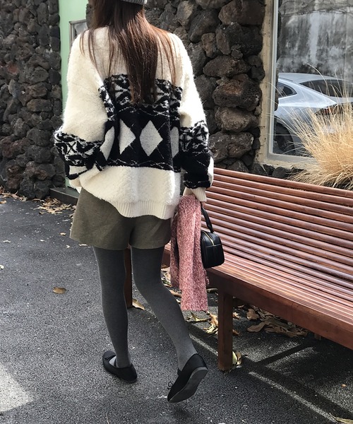 Doula Doula（ドゥーラドゥーラ）の「Vネックアーガイルフリンジニットカーディガン（カーディガン/ボレロ・レディース・ホワイト・FREE）」の17枚目の写真