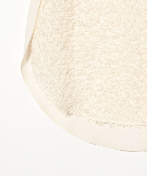 EFFE BEAMS（エッフェビームス）の「ROOM NO.8 BLACK / シアー カットジャカード ハーフスリーブ トップス（シャツ/ブラウス・レディース・クリーム・ONE SIZE）」の5枚目の写真