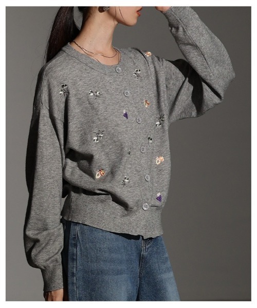 Sawa a la mode(サワアラモード)の「花柄×果物刺繍ニットカーディガン(カーディガン/ボレロ・レディース・ブラック/グレー/ブラウン・FREE)」の9枚目の写真