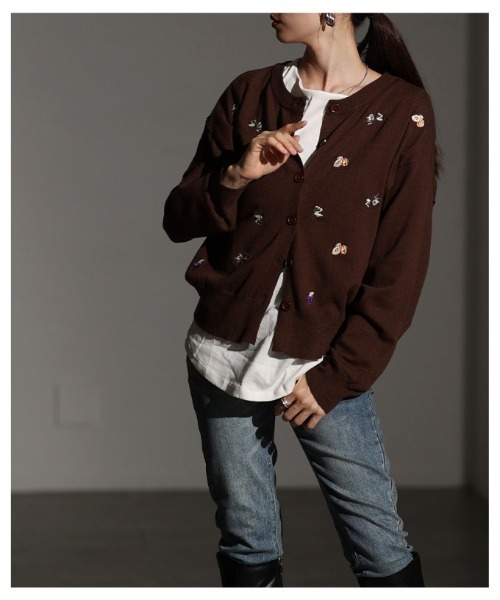Sawa a la mode(サワアラモード)の「花柄×果物刺繍ニットカーディガン(カーディガン/ボレロ・レディース・ブラック/グレー/ブラウン・FREE)」の19枚目の写真