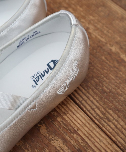 Dot＆Stripes CHILD WOMAN（ドットアンドストライプス　チャイルドウーマン）の「ANNIEL 革/サテン クロスバレーシューズ（バレエシューズ・レディース・シルバー/レッド系その他・37/36/40/39/38）」の18枚目の写真