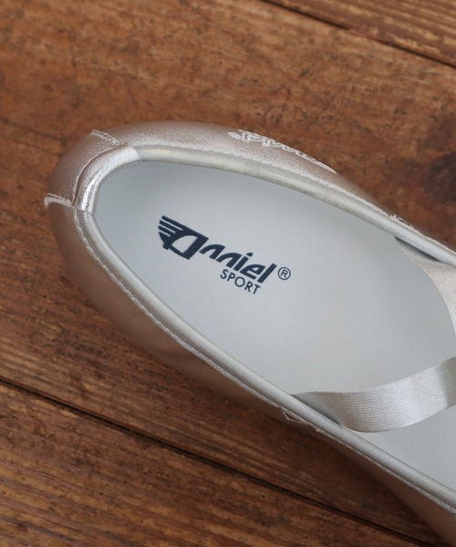 Dot＆Stripes CHILD WOMAN（ドットアンドストライプス　チャイルドウーマン）の「ANNIEL 革/サテン クロスバレーシューズ（バレエシューズ・レディース・シルバー/レッド系その他・37/36/40/39/38）」の19枚目の写真