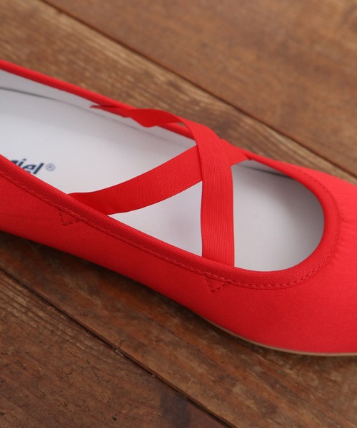 Dot＆Stripes CHILD WOMAN（ドットアンドストライプス　チャイルドウーマン）の「ANNIEL 革/サテン クロスバレーシューズ（バレエシューズ・レディース・シルバー/レッド系その他・37/36/40/39/38）」の8枚目の写真