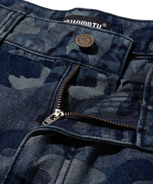 BROWNBREATH（ブラウンブレス）の「CAMO BIG POCKET DENIM PANTS - INDIGO（デニムパンツ・レディース・その他・S/M/L/XL）」の5枚目の写真