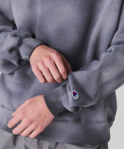 Champion(チャンピオン)の「【Champion/チャンピオン】直営限定コレクション メンズ クルーネックスウェットシャツ(スウェット・メンズ・ブルー系その他2/アーミー/ブラック系その他・X-LARGE/LARGE/MEDIUM/SMALL)」の6枚目の写真