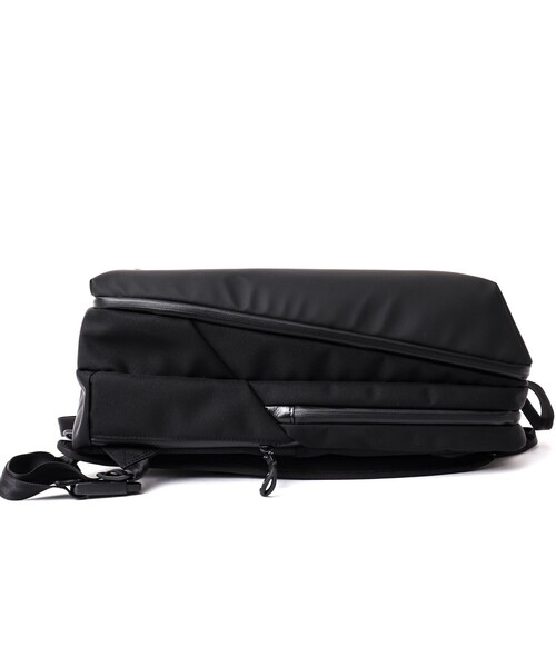 beruf baggage(ベルーフバゲッジ)の「【beruf baggage】《16インチ対応/24L》バックパック URBAN EXPLORER PRO(brf-GR25-DR)(バックパック/リュック・メンズ・ブラック・FREE)」の8枚目の写真