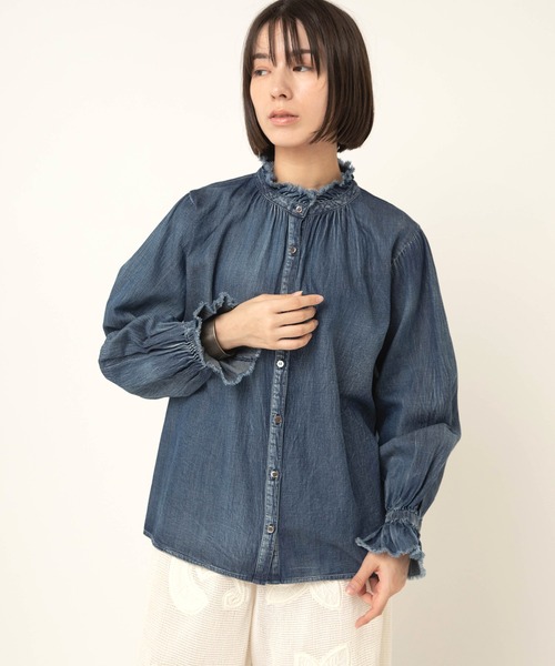 RNA-N(アールエヌエーエヌ)の「B2943 デニムフリルカラーシャツブラウス(シャツ/ブラウス・レディース・ライトインディゴブルー/インディゴブルー・FREE)」の7枚目の写真
