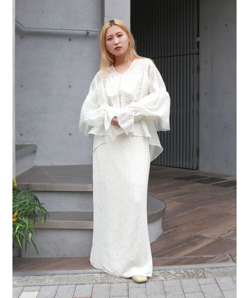 Ungrid(アングリッド)の「フリルデザインブラウス(シャツ/ブラウス・レディース・ブラック/アイボリー/その他1/オレンジ・FREE)」の9枚目の写真