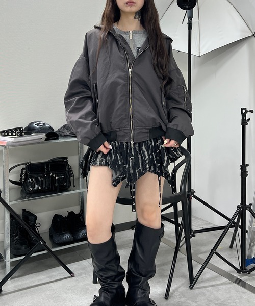 Figments(フィグメンツ)の「フェードフーデッドボンバージャケット(ブルゾン・レディース・ブラック・X-LARGE/LARGE)」の9枚目の写真