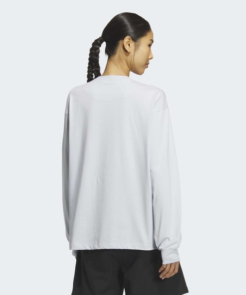 adidas(アディダス)の「エッセンシャルズ プラス スモール ロゴ ルーズフィット長袖Tシャツ / ロンT / アディダス adidas(Tシャツ/カットソー・レディース・ブルー・XX-LARGE/LARGE/MEDIUM/SMALL/X-LARGE/X-SMALL)」の2枚目の写真
