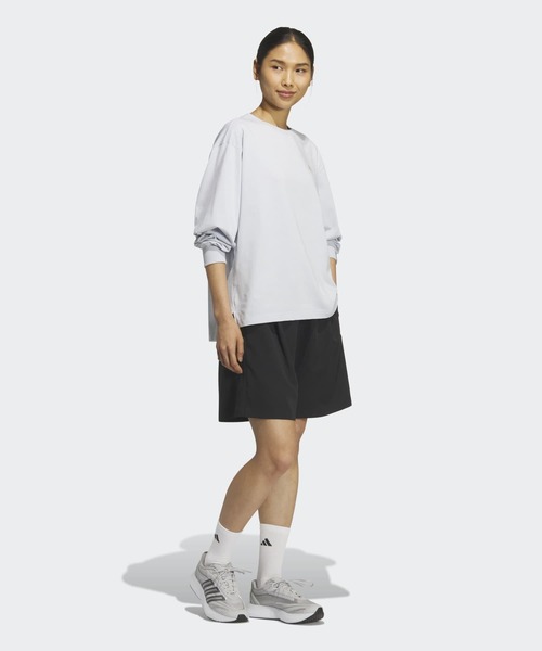 adidas(アディダス)の「エッセンシャルズ プラス スモール ロゴ ルーズフィット長袖Tシャツ / ロンT / アディダス adidas(Tシャツ/カットソー・レディース・ブルー・XX-LARGE/LARGE/MEDIUM/SMALL/X-LARGE/X-SMALL)」の5枚目の写真
