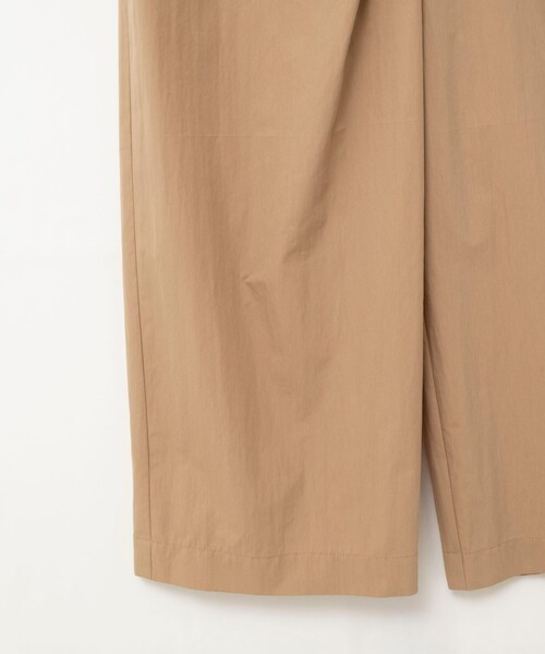NOLLEY’S(ノーリーズ)の「【一部WEB限定サイズ】ウォッシャブル撥水ワイドラップパンツ(その他パンツ・レディース・ベージュ/ホワイト/ピンク/ブラック・34/36/38/39)」の16枚目の写真