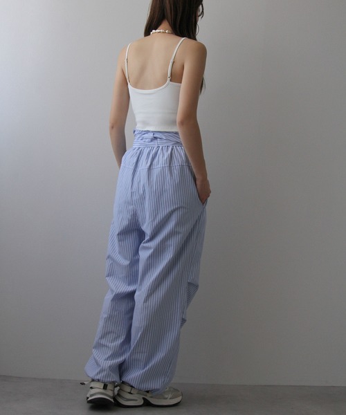 bohmal(ボマール)の「【接触冷感】【UVカット】【抗菌防臭】バンブーカップ付きクロップド丈キャミソール(キャミソール・レディース・ホワイト/ブラック・FREE)」の4枚目の写真