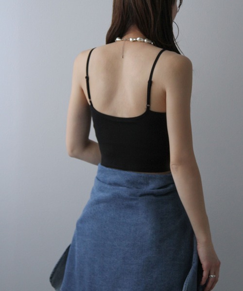 bohmal(ボマール)の「【接触冷感】【UVカット】【抗菌防臭】バンブーカップ付きクロップド丈キャミソール(キャミソール・レディース・ホワイト/ブラック・FREE)」の11枚目の写真