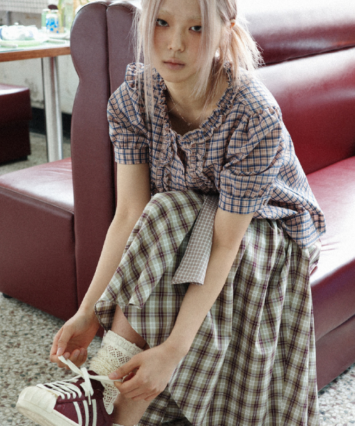 KOOKEESEE(クキシ)の「チェックタイ配色スカート(ベージュ)(スカート・レディース・その他・FREE)」の2枚目の写真