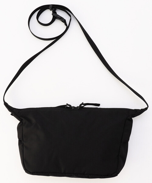 FREAK'S STORE（フリークスストア）の「THE NORTH FACE/ザ・ノース・フェイス Capella 2/カペラ 2/ショルダーポーチ（ボディバッグ/ウエストポーチ・レディース・ブラック/ナチュラル・ONE SIZE）」の4枚目の写真